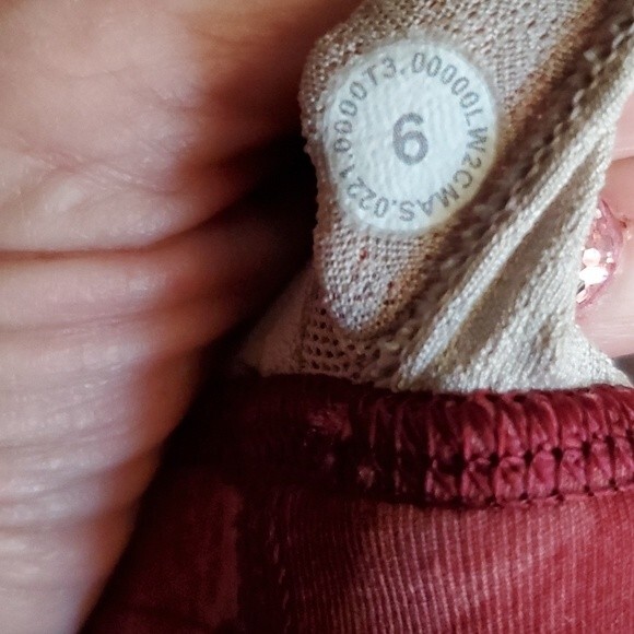 Lululemon Free to Be High-Neck Long-Line Bra Light Support Mulled Wine sz 6 - Picture 7 of 9